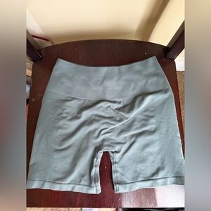 Alphalete shorts